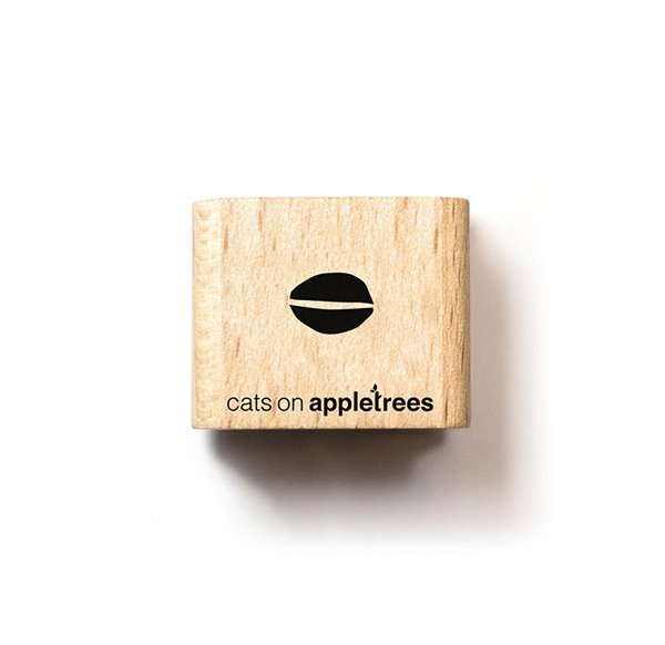 Cats on Appletrees - Holzstempel: Ministempel Grafisches Blatt, Kaffeebohne